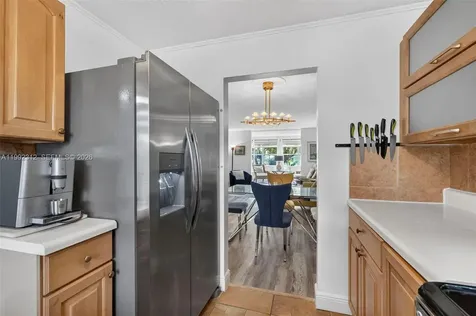 9821 Sunrise Lakes Boulevard Sunrise FL 33322