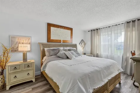 9821 Sunrise Lakes Boulevard Sunrise FL 33322