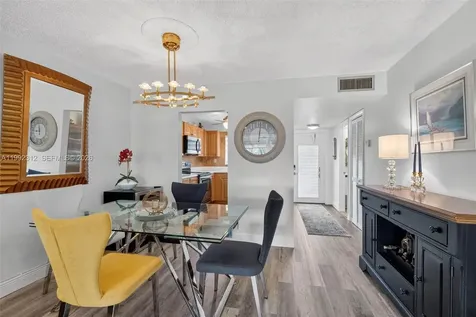 9821 Sunrise Lakes Boulevard Sunrise FL 33322