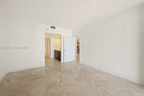 520 Brickell Key Drive Miami FL 33131