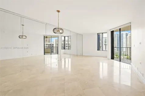 520 Brickell Key Drive Miami FL 33131