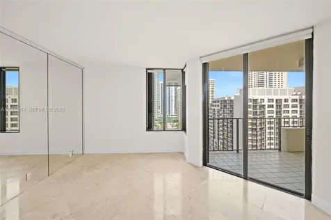 520 Brickell Key Drive Miami FL 33131