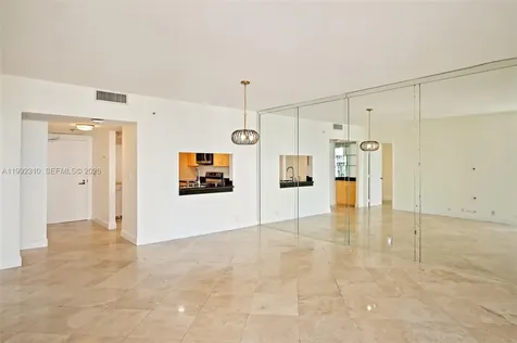 520 Brickell Key Drive Miami FL 33131