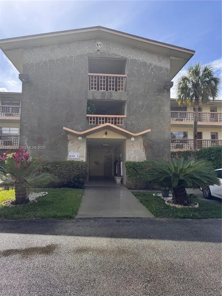 17090 NE 14th Avenue Miami FL 33162