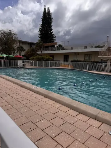 17090 NE 14th Avenue Miami FL 33162