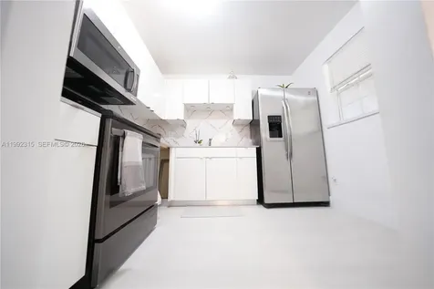 21121 SW 85th Avenue Cutler Bay FL 33189