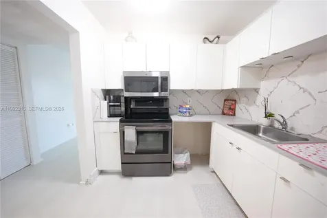 21121 SW 85th Avenue Cutler Bay FL 33189