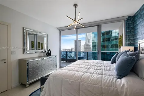 200 Biscayne Boulevard Way Miami FL 33131