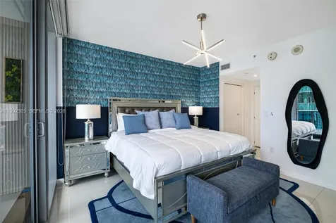 200 Biscayne Boulevard Way Miami FL 33131