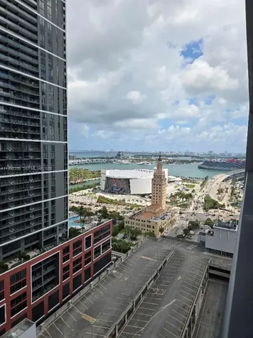Miami FL 33132