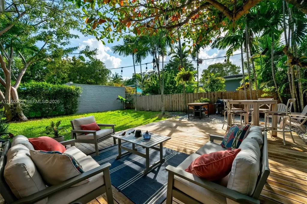 970 NW 10th Avenue Miami FL 33136