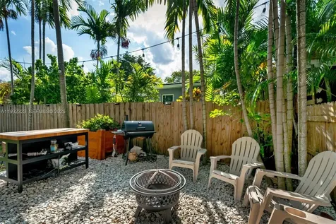 970 NW 10th Avenue Miami FL 33136