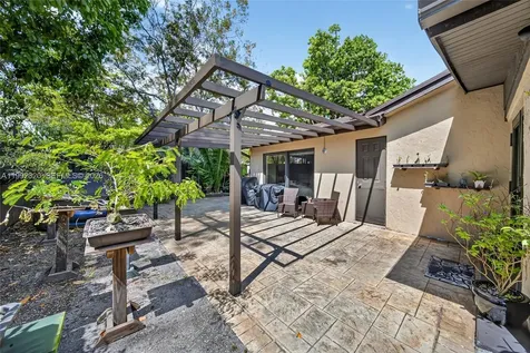 10861 SW 132nd Circle Court Miami FL 33186