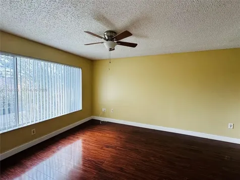 3274 NW 103rd Terrace Coral Springs FL 33065