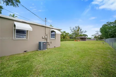 14031 NW 5th Avenue Miami FL 33168