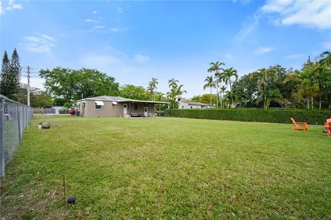 14031 NW 5th Avenue Miami FL 33168