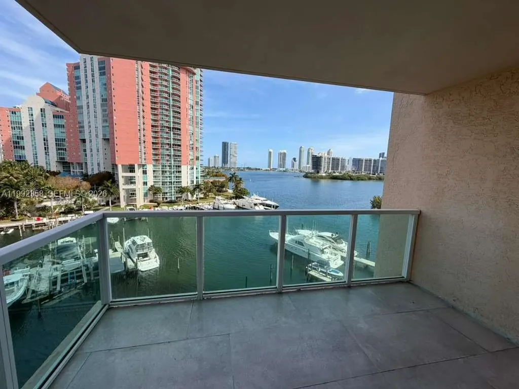 3330 NE 190th Street Aventura FL 33180