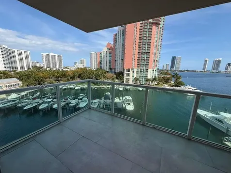3330 NE 190th Street Aventura FL 33180