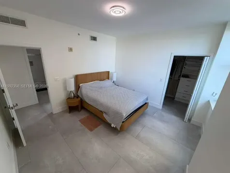 3330 NE 190th Street Aventura FL 33180