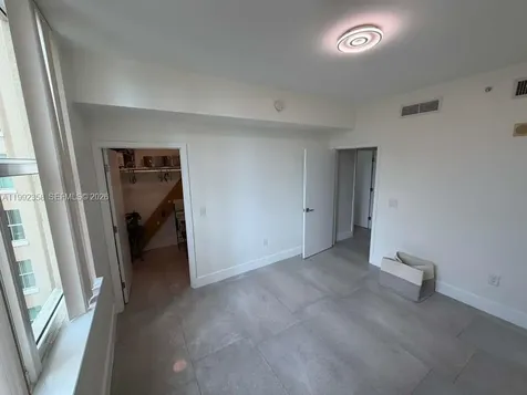 3330 NE 190th Street Aventura FL 33180