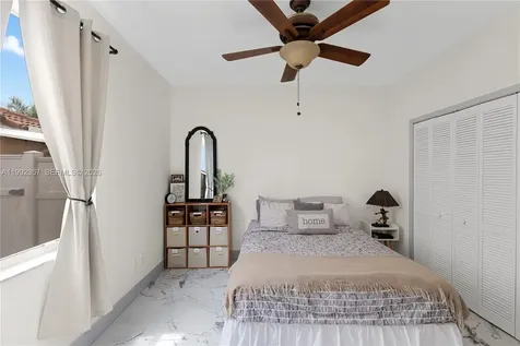 337 SW 188th Terrace Pembroke Pines FL 33029