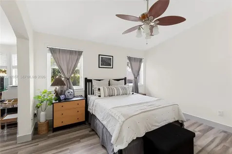 337 SW 188th Terrace Pembroke Pines FL 33029