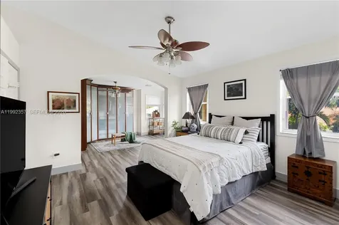 337 SW 188th Terrace Pembroke Pines FL 33029