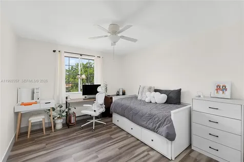 337 SW 188th Terrace Pembroke Pines FL 33029