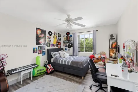 337 SW 188th Terrace Pembroke Pines FL 33029