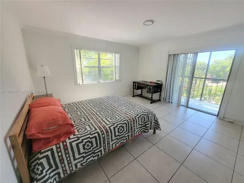 1230 NE 139th Street North Miami FL 33161