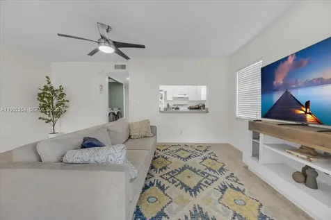 101 Lincoln Court Deerfield Beach FL 33442
