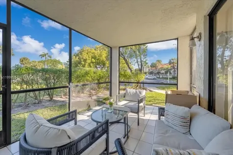 101 Lincoln Court Deerfield Beach FL 33442