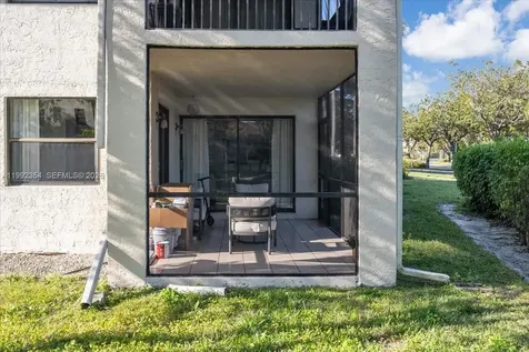 101 Lincoln Court Deerfield Beach FL 33442