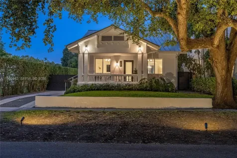 320 NE 88th Street El Portal FL 33138