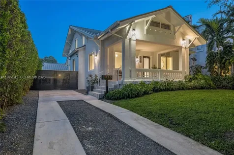 320 NE 88th Street El Portal FL 33138