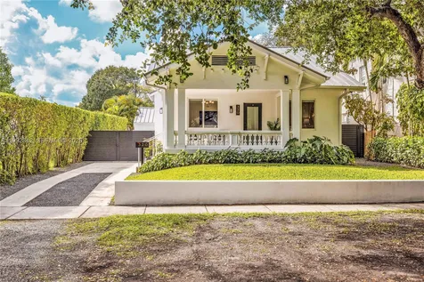 320 NE 88th Street El Portal FL 33138