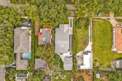 320 NE 88th Street El Portal FL 33138