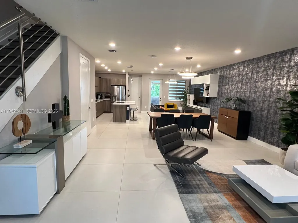 10355 NW 66th Street Doral FL 33178