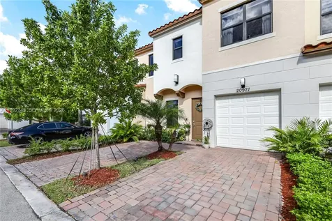 20921 NW 1st Court Pembroke Pines FL 33029