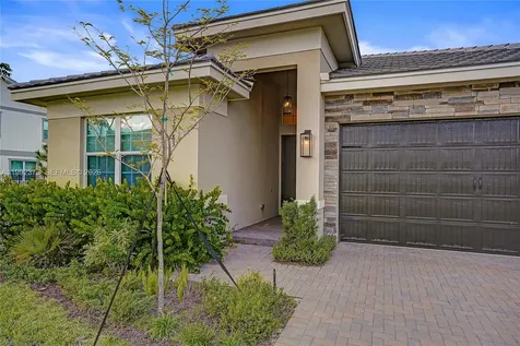 17183 Tawny Owl Trail Loxahatchee FL 33470