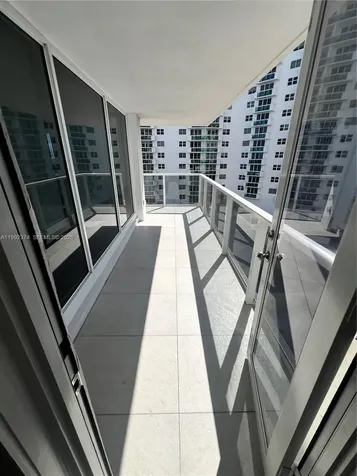 2751 S Ocean Drive Hollywood FL 33019