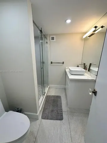2751 S Ocean Drive Hollywood FL 33019