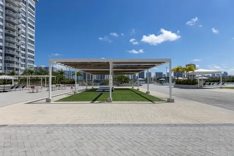 18011 Biscayne Boulevard Aventura FL 33160