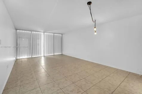 18011 Biscayne Boulevard Aventura FL 33160