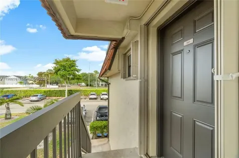 561 NW 100th Place Pembroke Pines FL 33024