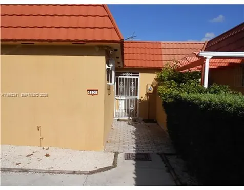 4131 W 18th Court Hialeah FL 33012