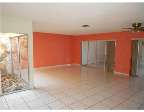 4131 W 18th Court Hialeah FL 33012