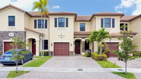 3323 W 90th Terrace Hialeah FL 33018