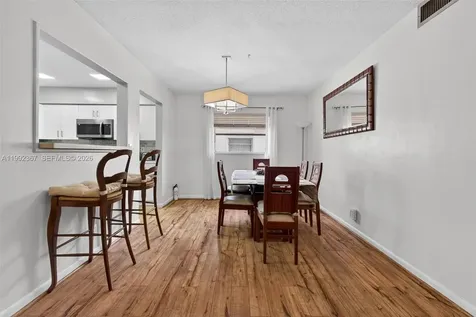 412 S Luna Court Hollywood FL 33021