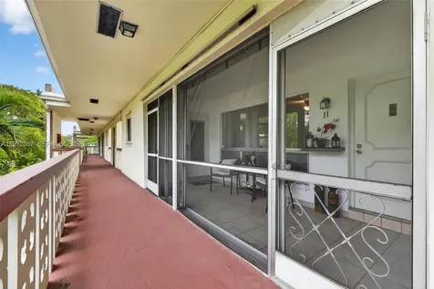 412 S Luna Court Hollywood FL 33021